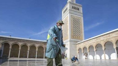 صورة الملك يأمر بفتح 26 مسجدا في وجه المصلين مطلع رمضان