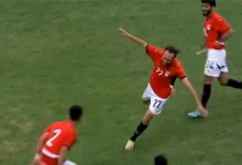 صورة “على طريقة أبو تريكة”.. احتفال مميز من لاعب منتخب مصر للمحليين بعد هدفه في جنوب أفريقيا (فيديو)