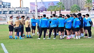 صورة الحزن والغضب يسيطران على لاعب الزمالك بسبب قرار حسام حسن