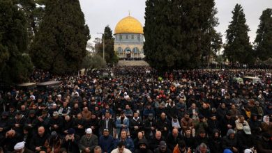 صورة | رغم قيود الاحتلال.. 80 ألف مصل يؤدون صلاة الجمعة الثانية من رمضان في المسجد الأقصى