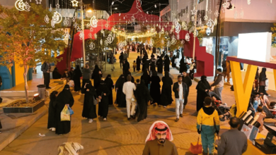 صورة مهرجان “وسط البلد” بحائل يستقبل آلاف الزوار بأجواء رمضانية شعبية مضيئة