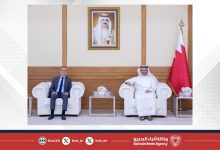 صورة وزير الإعلام يستقبل رئيس المدرسة الفرنسية للإنتاج السمعي البصري ويشيد بعمق العلاقات البحرينية الفرنسية في المجال الإعلامي والثقافي