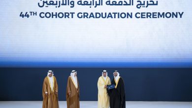 صورة تحت رعاية رئيس الدولة.. هزاع بن زايد يشهد حفل تخريج الدفعة الـ44 من طلبة جامعة الإمارات