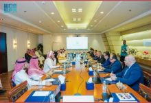 صورة وزير خارجية البيرو يؤكد رغبة بلاده في زيادة صادراتها من المنتجات الزراعية للمملكة