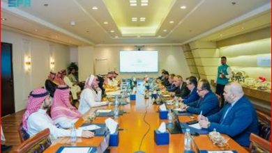 صورة وزير خارجية البيرو يؤكد رغبة بلاده في زيادة صادراتها من المنتجات الزراعية للمملكة