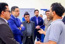 صورة رئيس الحكومة يرد على الإنتقالي من عدن: ''معاناة الناس ليست مجالاً للتوظيف السياسي ولا وقت لتبادل الإتهامات''