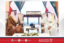 صورة سمو أمير دولة الكويت يستقبل وزير المواصلات والاتصالات