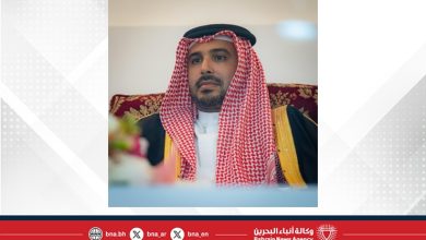 صورة نيابةً عن سمو ولي العهد رئيس مجلس الوزراء.. سمو الشيخ محمد بن سلمان بن حمد يتوج نادي المحرق بكأس سمو ولي العهد للكرة الطائرة