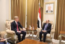 صورة الحكومة اليمنية تطالب الأمم المتحدة والمجتمع الدولي بإعادة النظر في أسلوب تعاطيه مع جماعة الحوثي