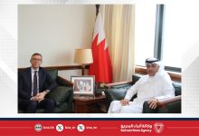 صورة رئيس هيئة الكهرباء والماء يستقبل سفير الجمهورية الفرنسية لدى مملكة البحرين