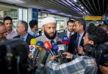 صورة وزير الأوقاف والإرشاد يكشف عن موعد  تفويج حجاج اليمن الى الأراضي المقدسة