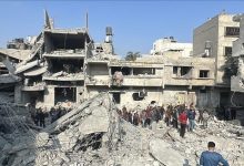 صورة إسرائيل ألقت 100 ألف طن متفجرات وأبادت 2200 عائلة وارتكبت نحو 12 ألف مجزرة في غزة
