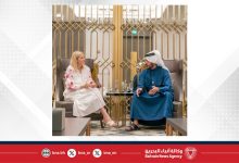 صورة سموه استعرض معها التعاون الثنائي المشترك .. خالد بن حمد يلتقي رئيسة اللجنة الأولمبية الدولية