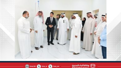 صورة وزير شؤون البلديات والزراعة والنائب علي الدوسري يتفقدان سير العمل بمشروع تنمية المدن والقرى في الدائرة التاسعة بالمحافظة الجنوبية