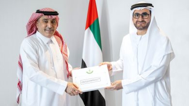 صورة رئيس الدولة يتلقى دعوة من خادم الحرمين لحضور القمة الخليجية