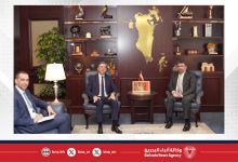 صورة وزير شؤون الكهرباء والماء يستقبل سفير الجمهورية الفرنسية لدى مملكة البحرين