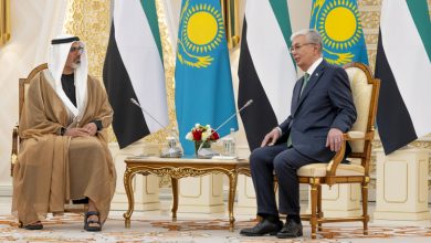 صورة ولي عهد أبوظبي ورئيس كازاخستان يبحثان تعزيز العلاقات الثنائية