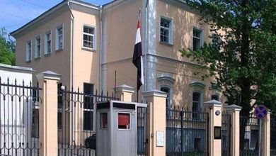 صورة السلطات في مصر توجه بالإفراج عن اليمنيين ''الأبرياء'' في قضايا تجارة العملة وسفارتنا بالقاهرة تخرج ببيان ''مخزي''