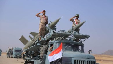صورة وزارة الدفاع: المفاوضات التي تفرضها الأمم المتحدة مع الحوثيين لم تكن إلاّ لشرعنة إنقلابهم والحسم العسكري هو الخيار الوحيد لفرض السلام