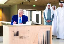 صورة الرئيس الأميركي يزور بيت العائلة الإبراهيمية في أبوظبي