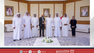 صورة وزير الإعلام يستقبل مجلس إدارة اتحاد جمعيات المسرحيين في مملكة البحرين