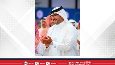 صورة أبناء البحرين محط فخرٍ دائم بما يواصلون تحقيقه من مستويات متقدمة في قطاع سباقات الخيل وُنشيد بإسهامات الجهات الراعية في دعم جهود تطوير القطاع وتنفيذ مختلف المشاريع الطموحة