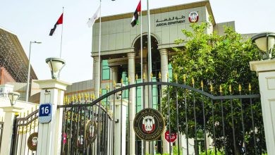 صورة 10 آلاف درهم تعويضاً لموظف سبّه زميله