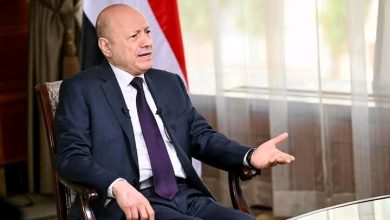 صورة كيف قرأ اليمنيون تصريحات العليمي الأخيرة.. شجاعة أم ضعف؟