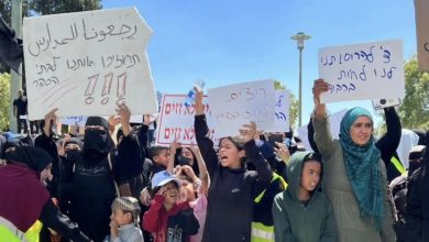 صورة الآلاف يتظاهرون في بئر السبع يحتجون ضد سياسة الهدم الاسرائيلية داخل اراضي الـ48