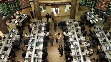 صورة مبيعات أجنبية تهبط بمؤشرات البورصة بختام جلسة اليوم.. فما الأسباب؟