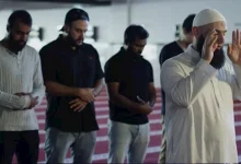 صورة ما حكم الفتح على الإمام ممن هو خارج الصلاة؟.. الإفتاء تجيب