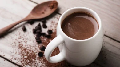 صورة منها الكاكاو بالحليب.. 4 مشروبات تحارب القلق والتوتر