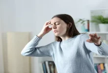 صورة الدوخة المفاجئة بعد الاستيقاظ.. ما أسبابها ومتي تكون خطيرة؟