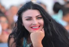صورة صوفينار تنفي شائعات اعتزالها وارتدائها الحجاب