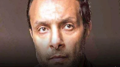 صورة وائل عبدالعزيز ردا على تصريحات أمينة خليل: “كنا بنقعد ٤ ممثلين في كرفان شبه عربيات الترحيلات”