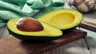 صورة ماذا يحدث لجسمك عند تناول الأفوكادو يوميا؟