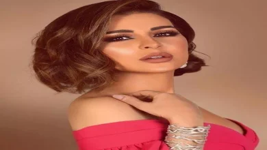 صورة ماجي بو غصن ترقص بروب استحمام.. وتتصدر التريند (فيديو)