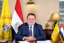 صورة خالد شريف لانتخابه مديرًا تنفيذيًا لمصر وجيبوتي ببنك التنمية الإفريق