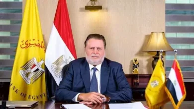 صورة خالد شريف لانتخابه مديرًا تنفيذيًا لمصر وجيبوتي ببنك التنمية الإفريق
