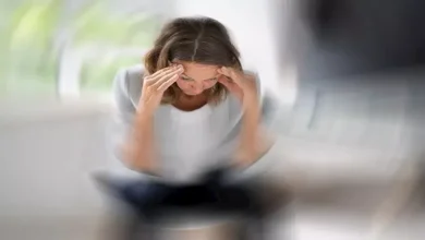 صورة “ليه بندوخ لما بندور حوالين نفسنا؟” تفسير علمي يكشف لغز هذا الإحساس