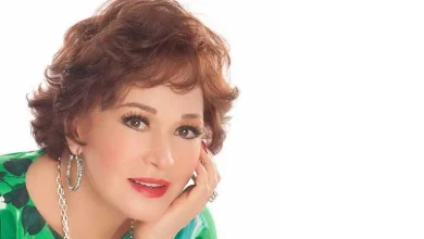 صورة قبل الاحتفال بعيد ميلاده| لبلبة توجه رسالة للزعيم عادل إمام.. ماذا قالت؟