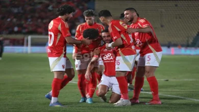 صورة تعليق مثير للجدل من عمرو أديب على مستوى الأهلي قبل كأس العالم
