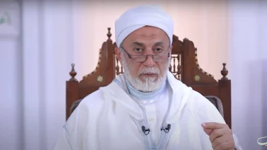 صورة د. يسري جبر: خواطر النفس أثناء الصلاة لا تبطلها.. والنبي تذكّر أمرًا دنيويًا وهو يصلي
