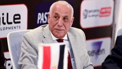 صورة حسام المندوه يكشف تفاصيل الوعكة الصحية لحسين لبيب