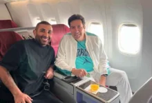 صورة هاني رمزي ينشر صورة مع أحمد سعد من الطائرة: “ادعولنا ربنا يوفقنا”