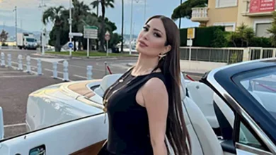 صورة “فستان قصير وجريء”.. نسرين طافش تتألق في شوارع فرنسا والجمهور يغازلها (صور)
