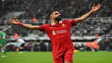 صورة فرصة ذهبية لصلاح.. ترتيب سباق الحذاء الذهبي الأوروبي 2025