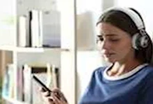 صورة انتبه لما تسمعه.. خبيرة طاقة تحذّر من التأثير المدمّر لأغاني النكد
