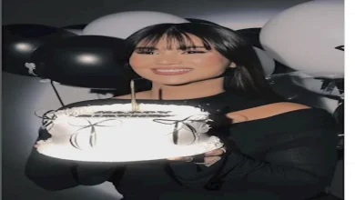 صورة هدى الإتربي تحتفل بعيد ميلادها والجمهور يغازلها (صور وفيديو)