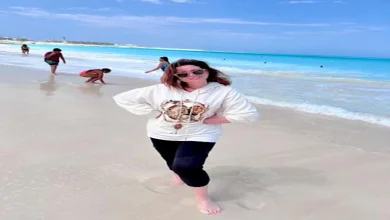 صورة إلهام شاهين تنشر صورا وسط البحر من الساحل الشمالي.. والجمهور يعلق